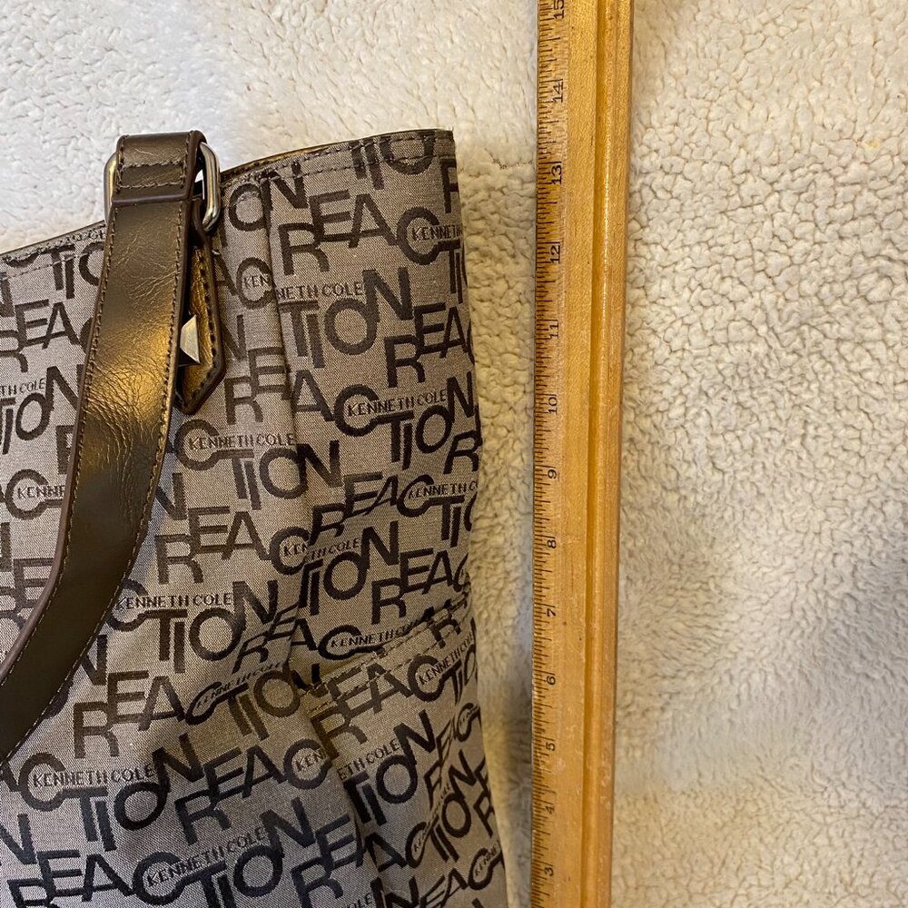 Kenneth Cole Large Tote - Picture 10 of 10